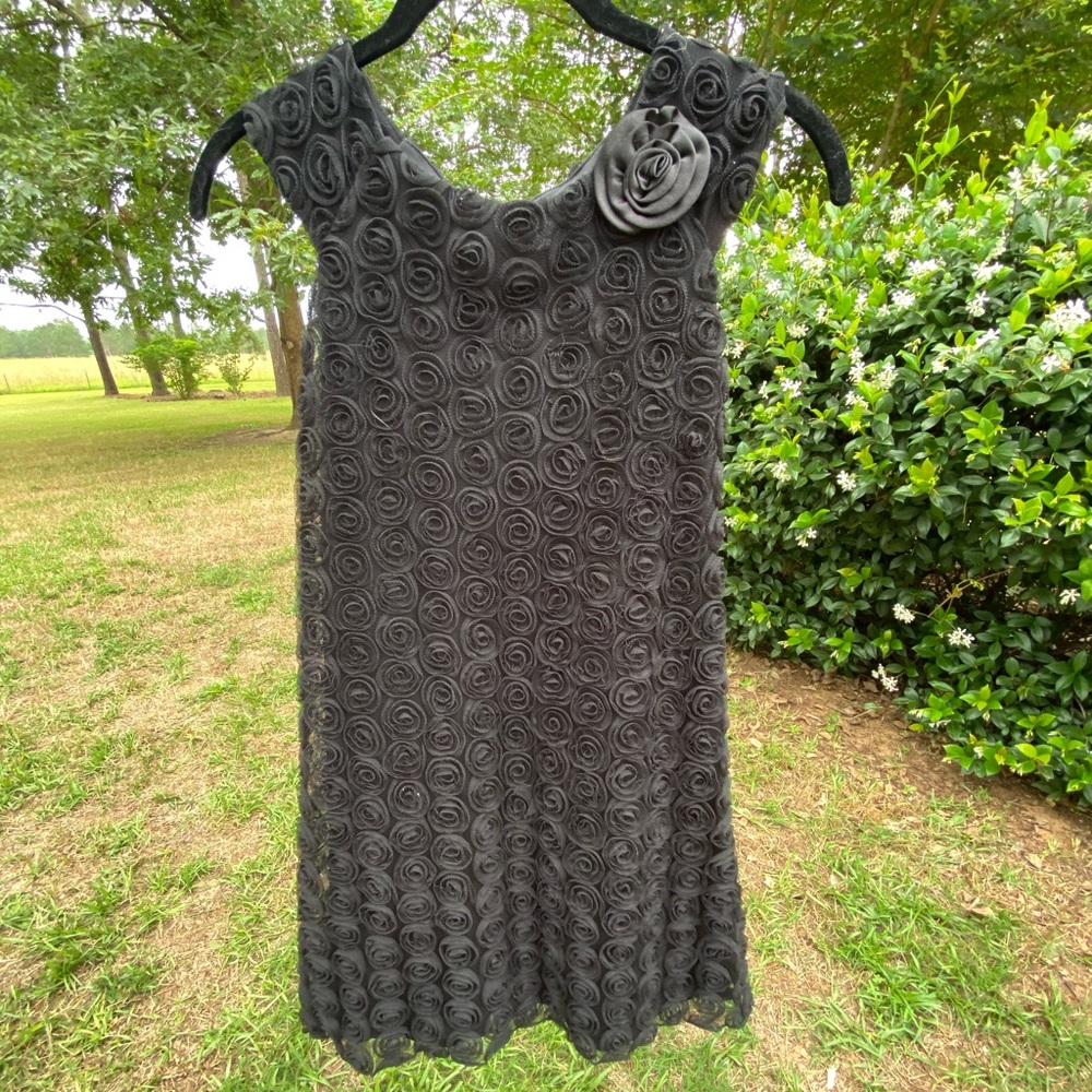 Sweet Heart Rose// Black Floral Dress• Girls 10